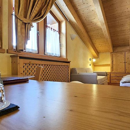 Albergo Alpenrose リヴィーニョ エクステリア 写真